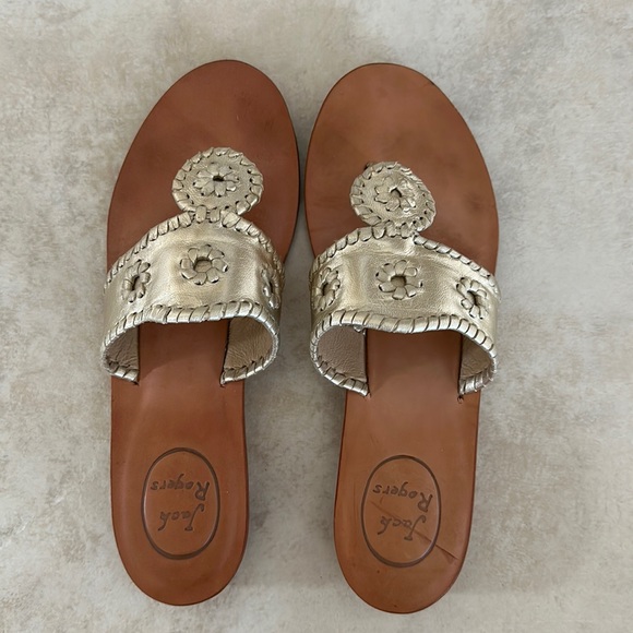 Gold Jack Rogers size 8 sandals - Picture 1 of 3